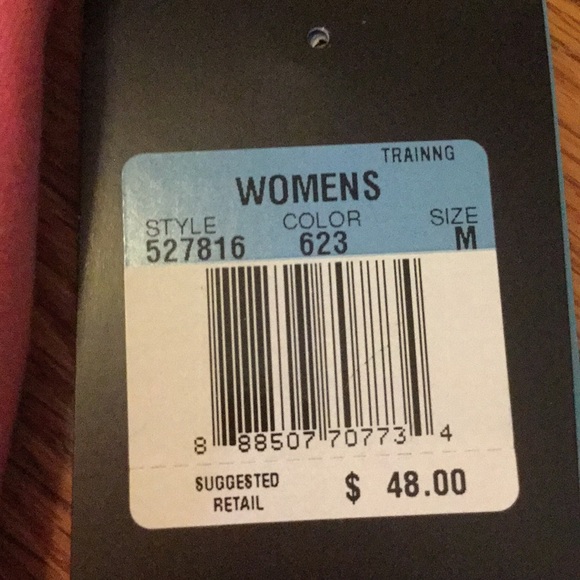 Nike training top - Picture 3 of 3